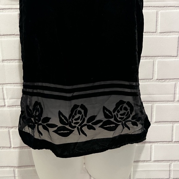 MADE for IMPULSE velvet sleeveless black top/size XS - Picture 11 of 11
